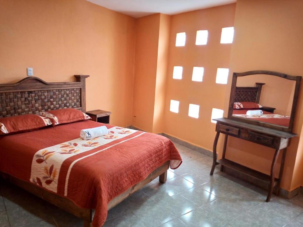 Hotel Posada Victor Antonio Zacatlan Bagian luar foto