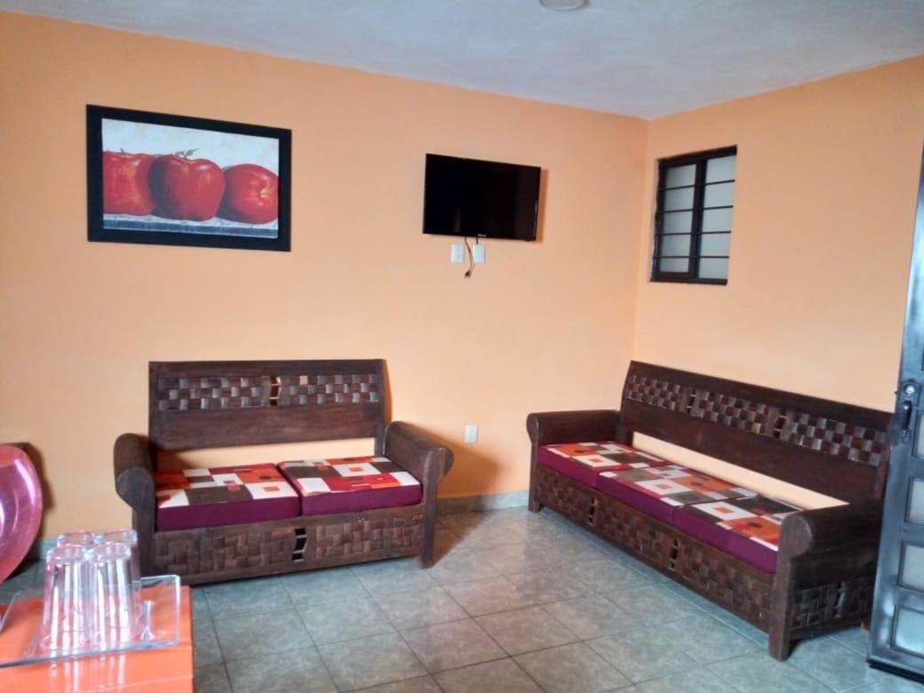 Hotel Posada Victor Antonio Zacatlan Bagian luar foto