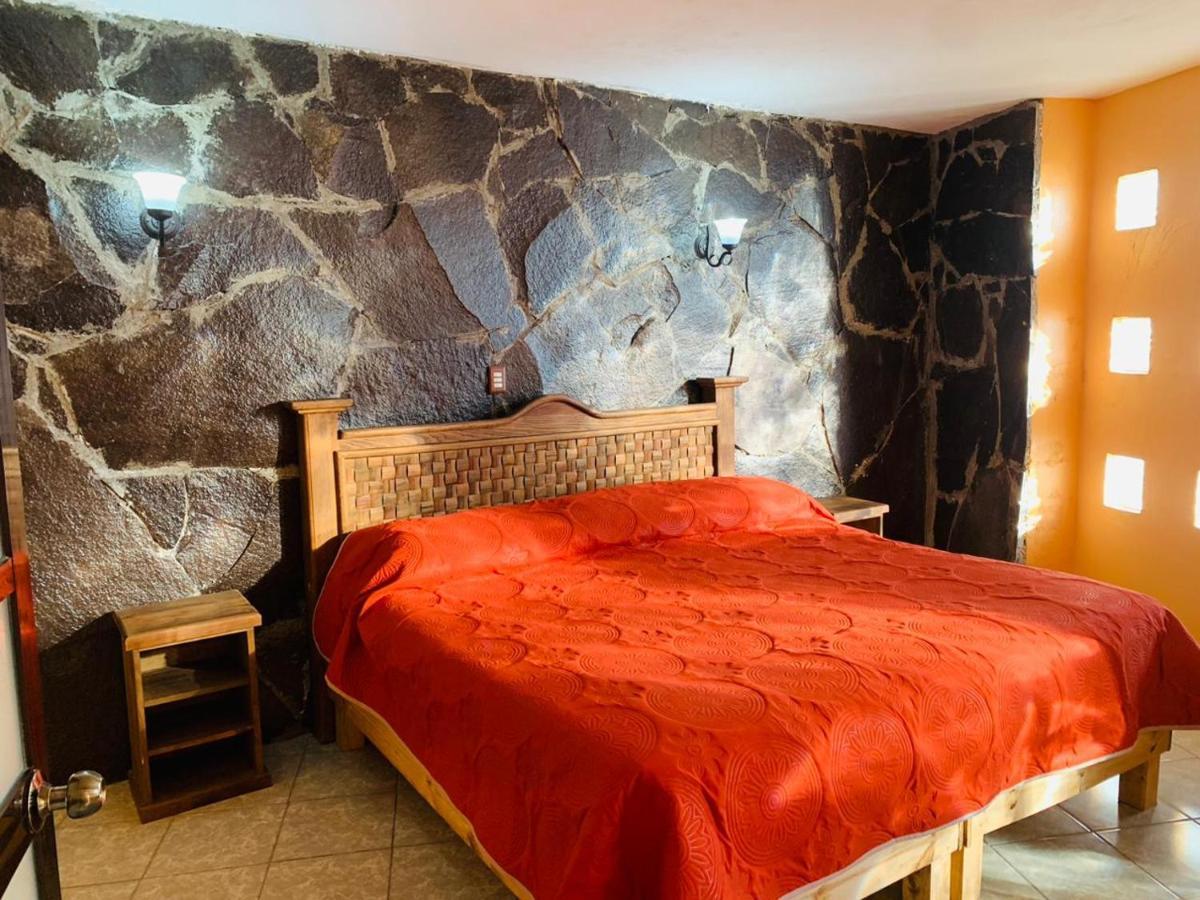 Hotel Posada Victor Antonio Zacatlan Bagian luar foto